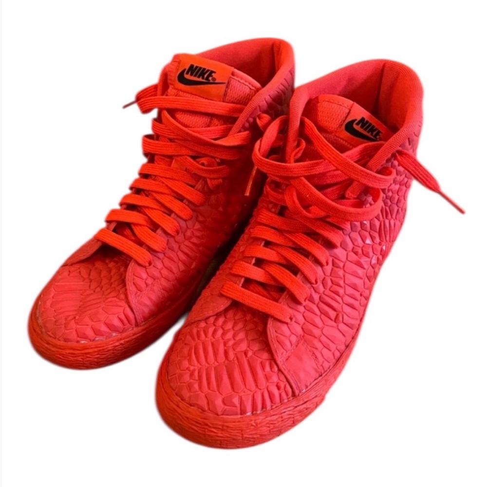 Nike women’s Blazer Mid DMB 'Bright Crimson' 7.5